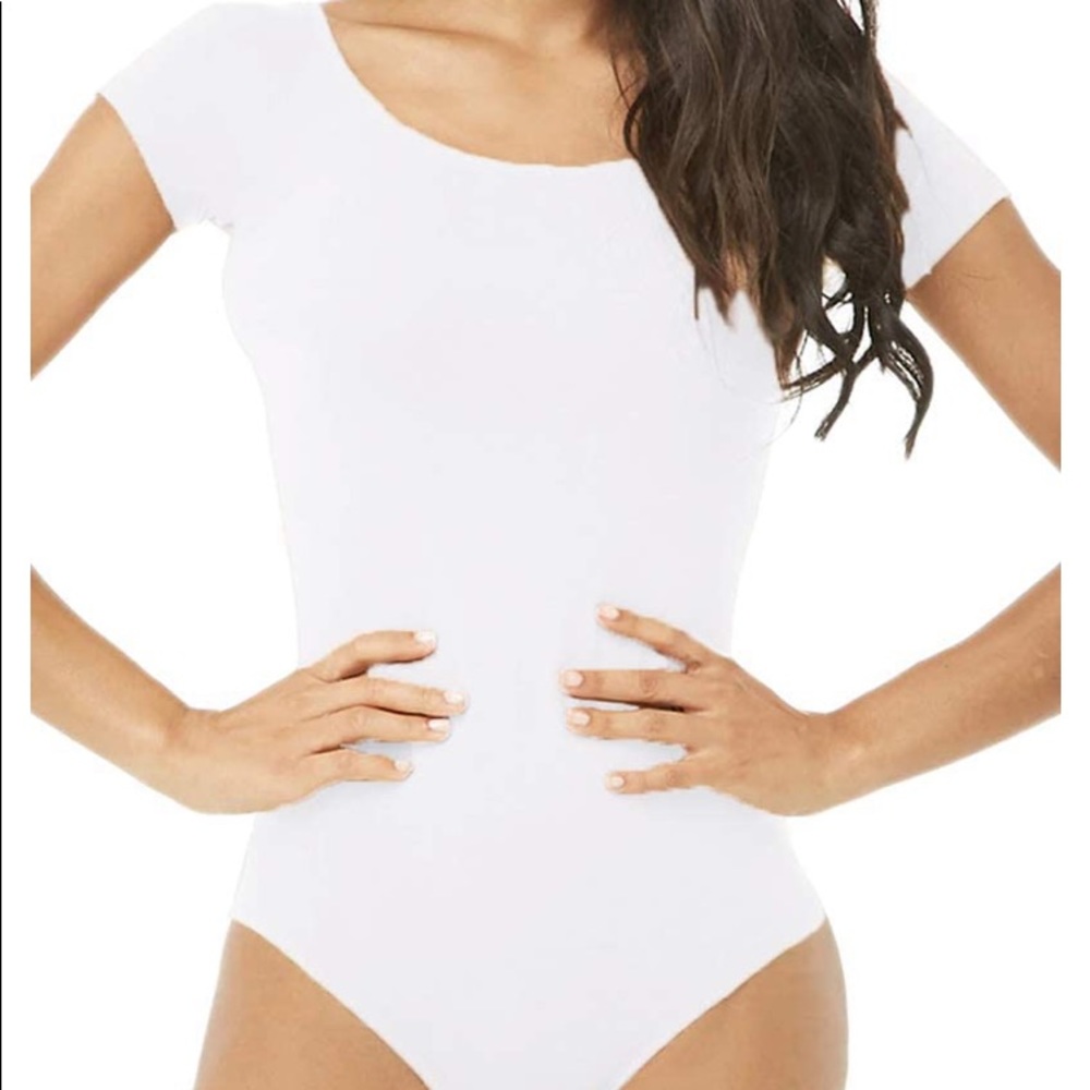 Women's Round Neck T Shirt Short Sleeve Bodysuit
